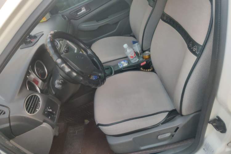 Used Ford Focus 2013 Hatchback Classic 1.8L Automatic Base Model Left Front Seat