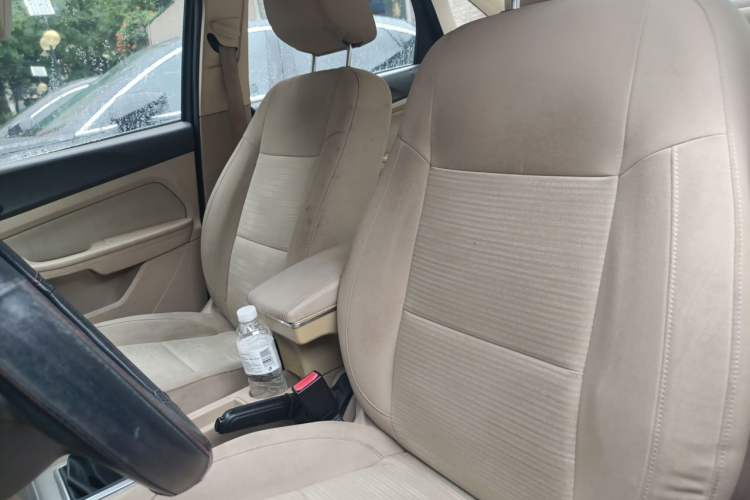 Used Ford Focus 2013 Sedan Classic 1.8L Manual Base Model Left Front Seat