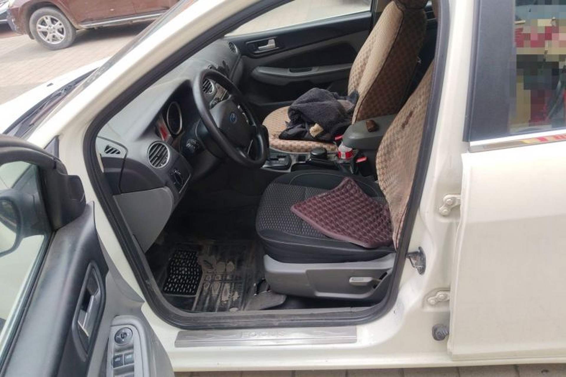 Used Ford Focus 2013 Hatchback Classic 1.8L Automatic Base Model Left Front Seat