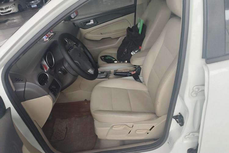 Used Ford Focus 2013 Hatchback Classic 1.8L Automatic Fashion Edition Left Front Seat