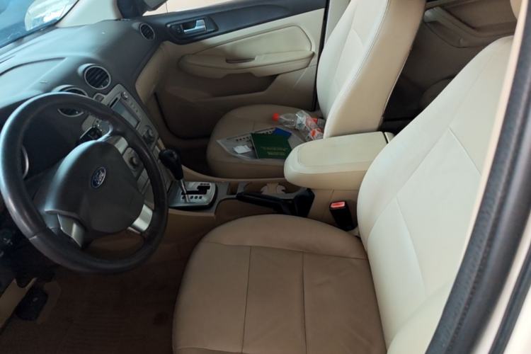 Used Ford Focus 2013 Sedan Classic 1.8L Automatic Fashion Edition Left Front Seat