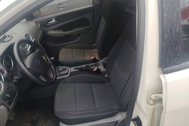 Used Ford Focus 2013 Hatchback Classic 1.8L Automatic Base Model Left Front Seat