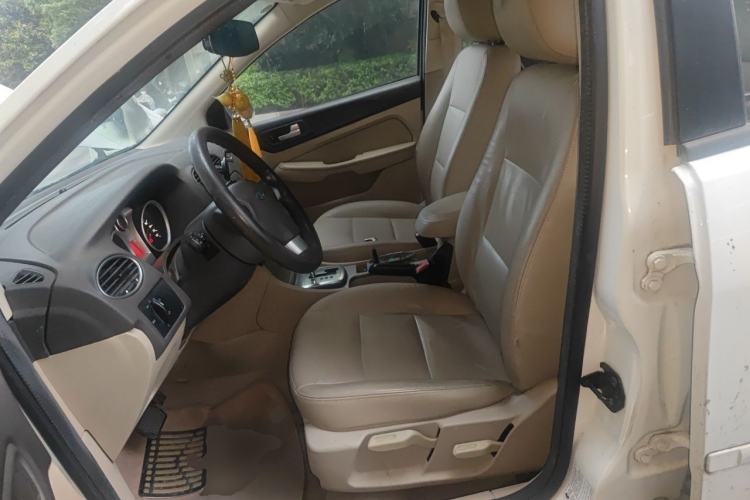 Used Ford Focus 2013 Sedan Classic 1.8L Automatic Fashion Edition Left Front Seat