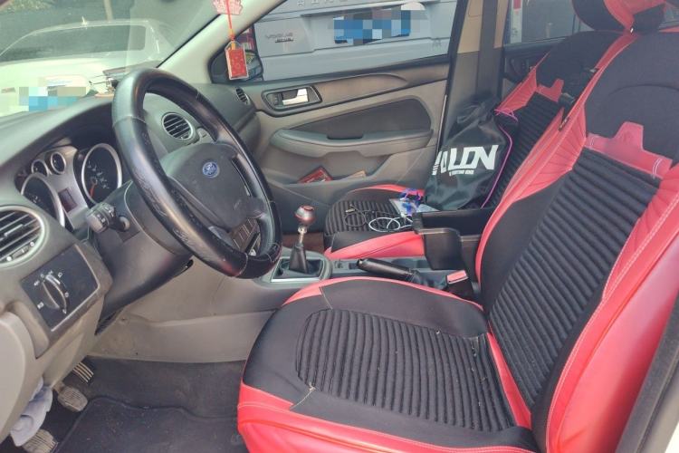 Used Ford Focus 2013 Hatchback Classic 1.8L Manual Base Model Left Front Seat