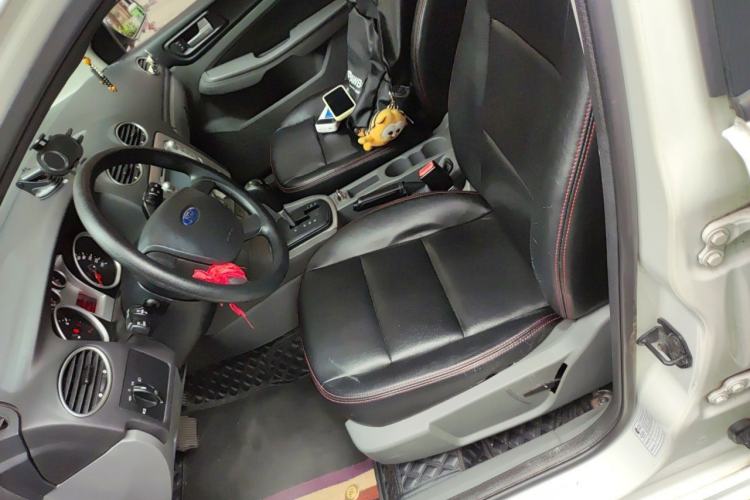 Used Ford Focus 2013 Hatchback Classic 1.8L Automatic Base Model Left Front Seat