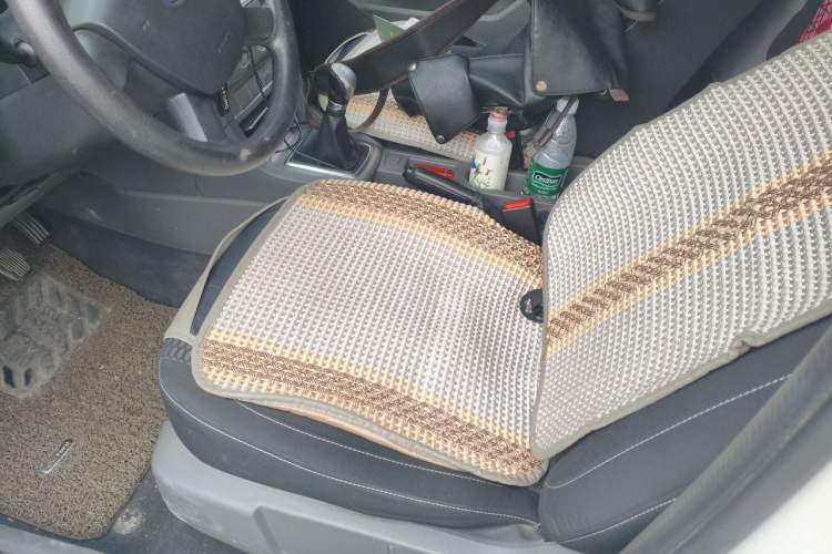 Used Ford Focus 2013 Hatchback Classic 1.8L Manual Base Model Left Front Seat