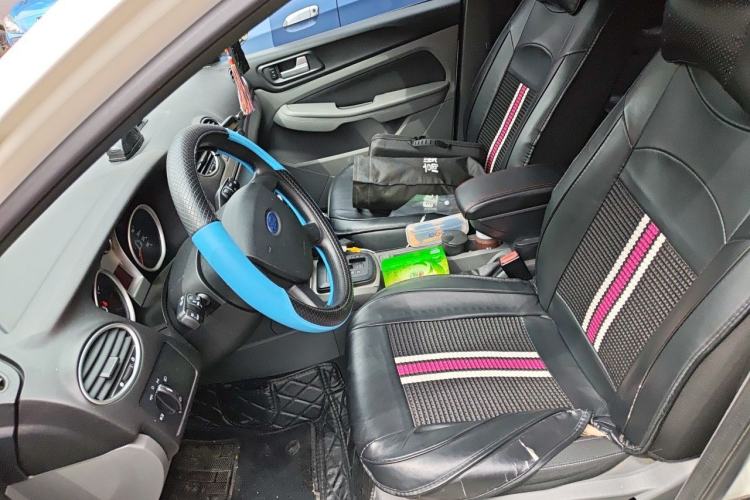 Used Ford Focus 2013 Hatchback Classic 1.8L Automatic Base Model Left Front Seat