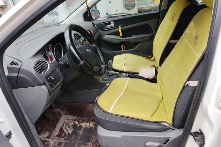 Used Ford Focus 2013 Hatchback Classic 1.8L Automatic Base Model Left Front Seat