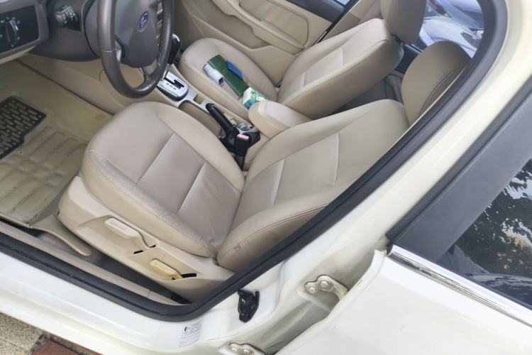 Used Ford Focus 2013 Sedan Classic 1.8L Automatic Fashion Edition Left Front Seat