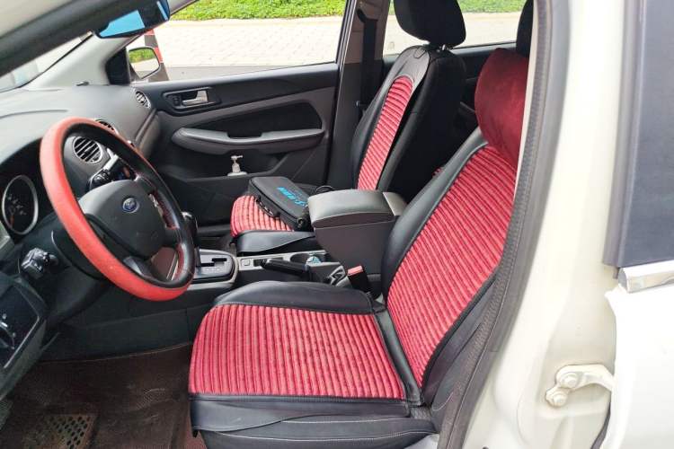 Used Ford Focus 2013 Hatchback Classic 1.8L Automatic Base Model Left Front Seat