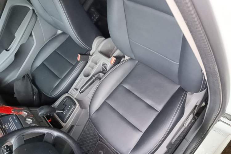 Used Ford Focus 2013 Hatchback Classic 1.8L Automatic Base Model Left Front Seat