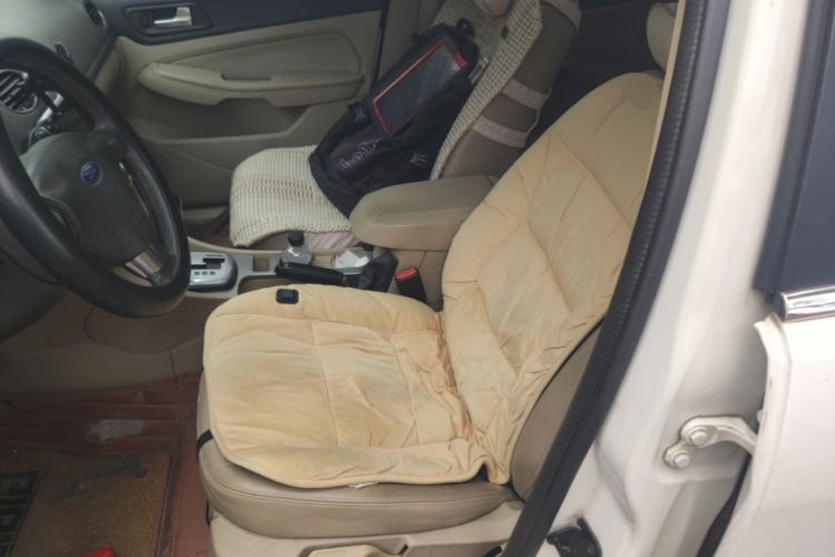 Used Ford Focus 2013 Sedan Classic 1.8L Automatic Fashion Edition Left Front Seat