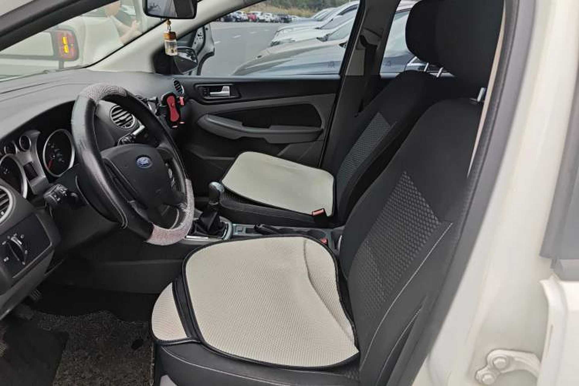 Used Ford Focus 2013 Hatchback Classic 1.8L Manual Base Model Left Front Seat