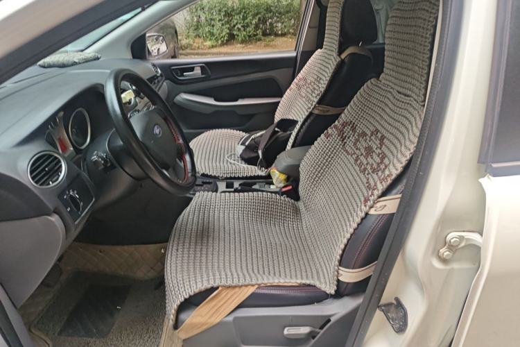 Used Ford Focus 2013 Hatchback Classic 1.8L Automatic Millionth Anniversary Edition Left Front Seat