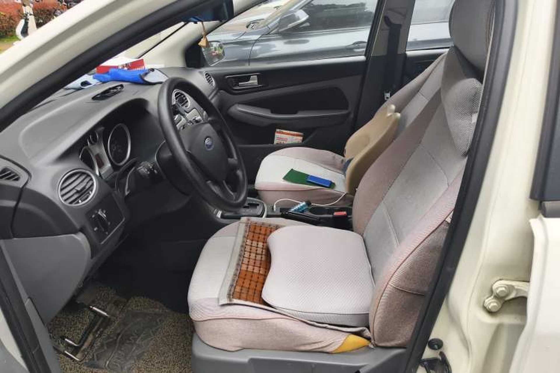 Used Ford Focus 2013 Hatchback Classic 1.8L Automatic Base Model Left Front Seat