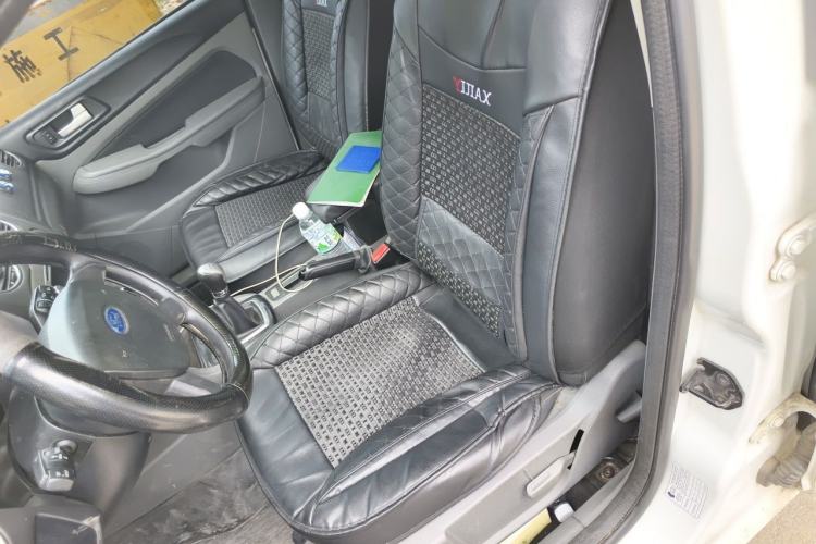 Used Ford Focus 2013 Hatchback Classic 1.8L Manual Base Model Left Front Seat