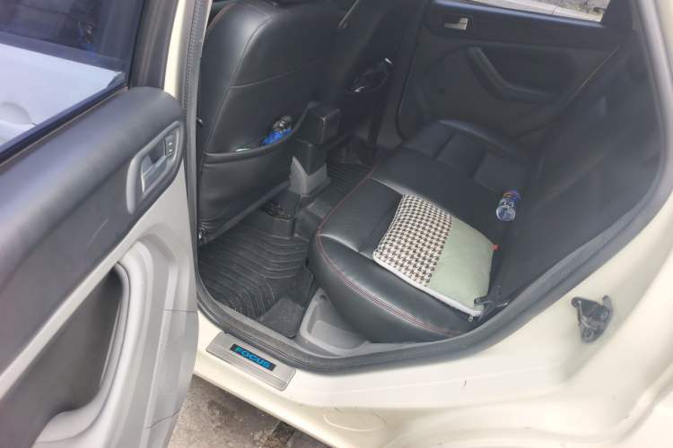 Used Ford Focus 2013 Hatchback Classic 1.8L Automatic Base Model Left Rear Seat