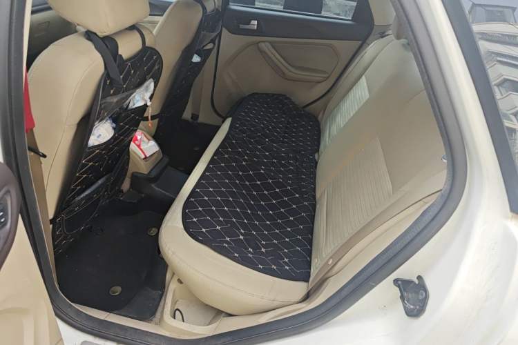Used Ford Focus 2013 Sedan Classic 1.8L Manual Base Model Left Rear Seat