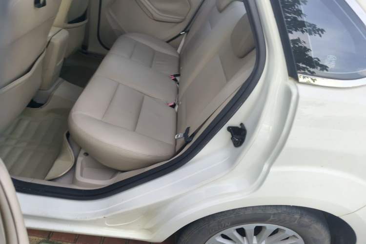 Used Ford Focus 2013 Sedan Classic 1.8L Automatic Fashion Edition Left Rear Seat