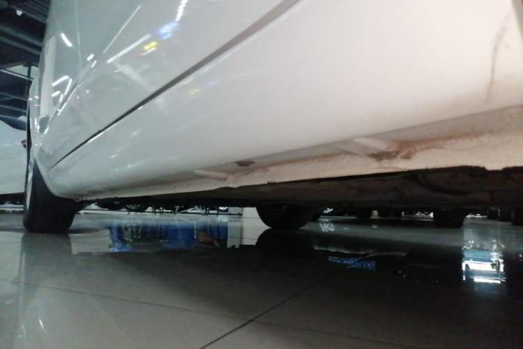 Used Ford Focus 2013 Hatchback Classic 1.8L Automatic Base Model Left Side Sill