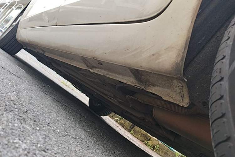 Used Ford Focus 2013 Hatchback Classic 1.8L Automatic Base Model Left Side Sill