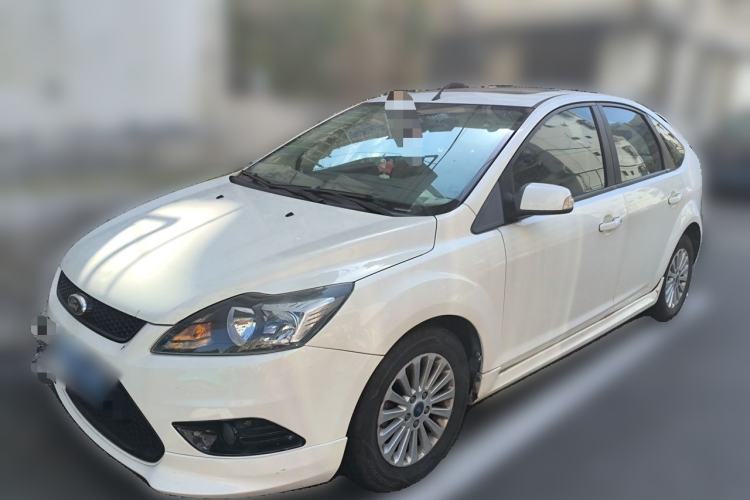 Used Ford Focus 2013 Hatchback Classic 1.8L Automatic Fashion Edition Guazi used car, China used car export, Used car for sale, Used cars, Cheapest cars for sale