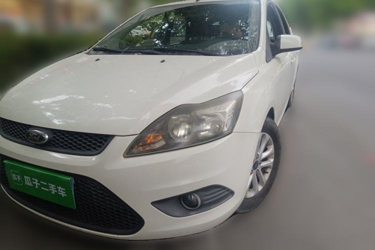 Used Ford Focus 2013 Hatchback Classic 1.8L Manual Base Model Guazi used car, China used car export, Used car for sale, Used cars, Cheapest cars for sale