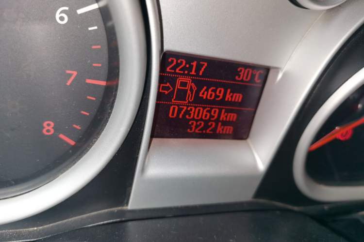 Used Ford Focus 2013 Hatchback Classic 1.8L Manual Base Model Odometer Close Up