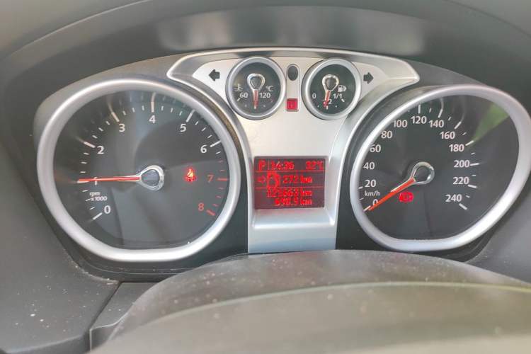 Used Ford Focus 2013 Sedan Classic 1.8L Automatic Base Model Odometer Close Up