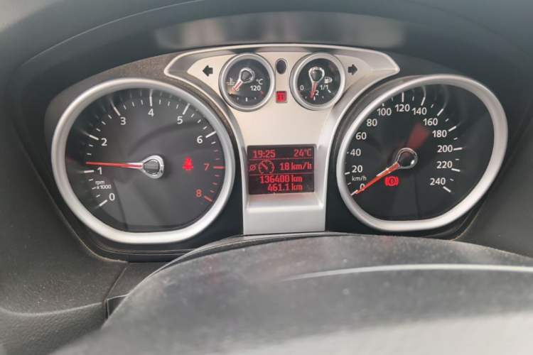 Used Ford Focus 2013 Hatchback Classic 1.8L Manual Base Model Odometer Close Up