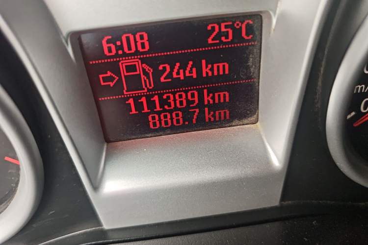 Used Ford Focus 2013 Hatchback Classic 1.8L Manual Base Model Odometer Close Up