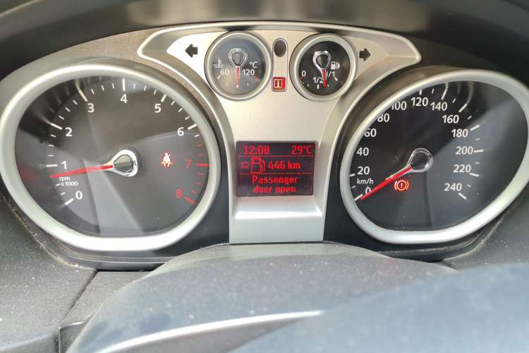 Used Ford Focus 2013 Hatchback Classic 1.8L Manual Base Model Odometer Close Up