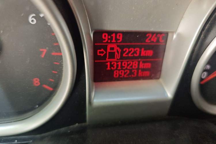 Used Ford Focus 2013 Hatchback Classic 1.8L Manual Base Model Odometer Close Up