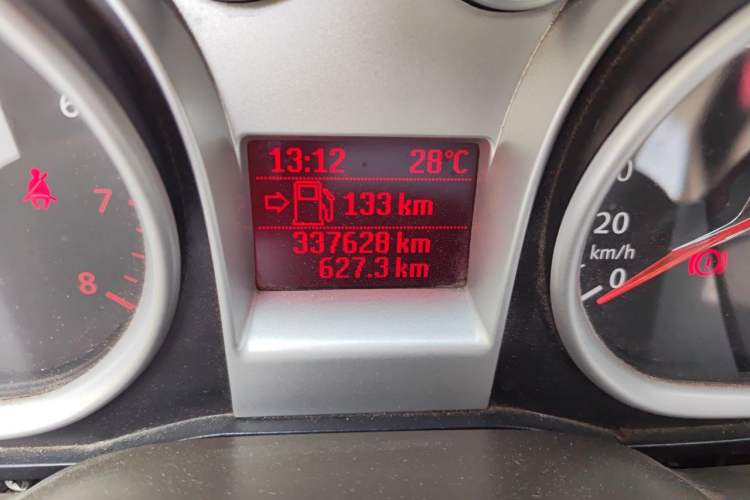 Used Ford Focus 2013 Hatchback Classic 1.8L Manual Fashion Edition Odometer Close Up