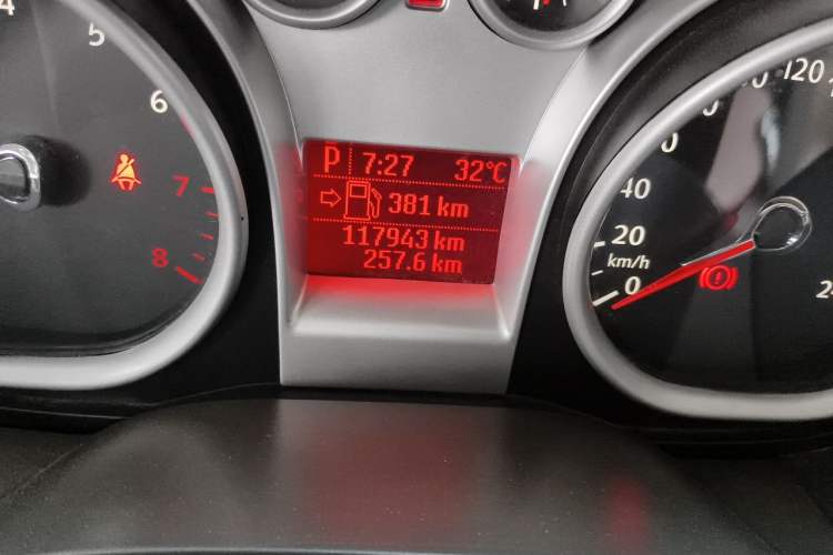 Used Ford Focus 2013 Hatchback Classic 1.8L Automatic Fashion Edition Odometer Close Up