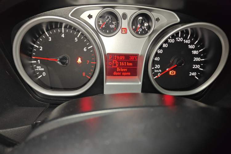 Used Ford Focus 2013 Hatchback Classic 1.8L Automatic Base Model Odometer Close Up