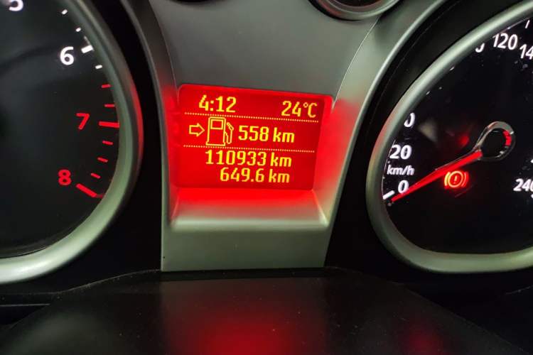 Used Ford Focus 2013 Hatchback Classic 1.8L Manual Base Model Odometer Close Up