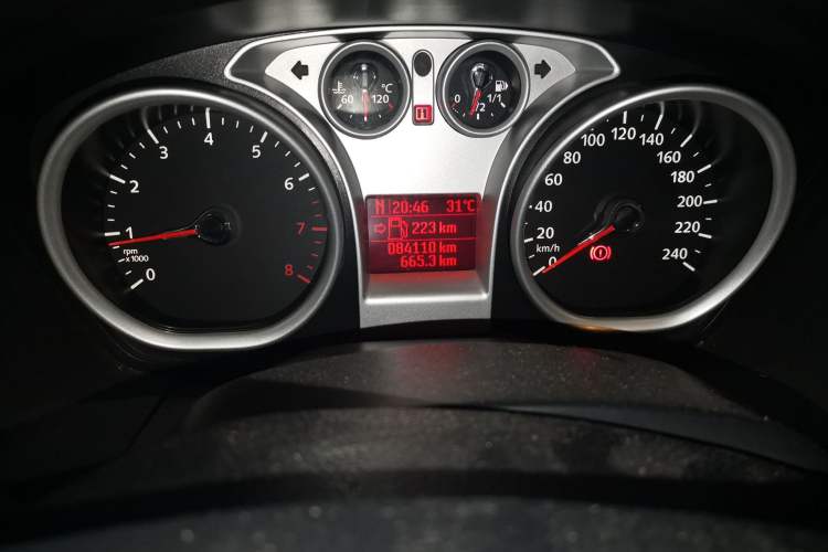 Used Ford Focus 2013 Hatchback Classic 1.8L Automatic Millionth Anniversary Edition Odometer Close Up