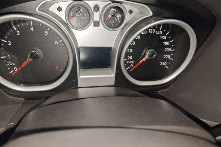 Used Ford Focus 2013 Hatchback Classic 1.8L Automatic Fashion Edition Odometer Close Up