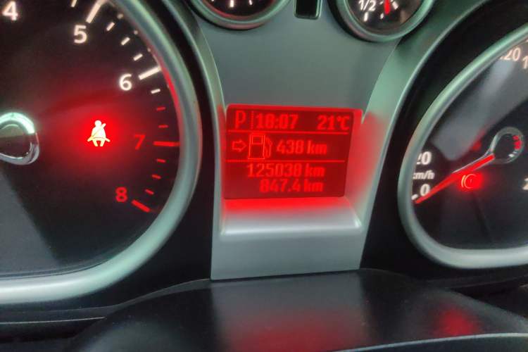 Used Ford Focus 2013 Hatchback Classic 1.8L Automatic Base Model Odometer Close Up