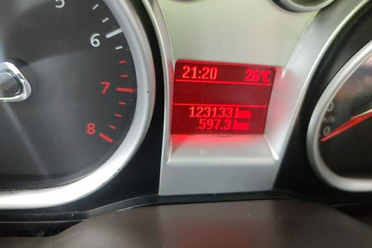 Used Ford Focus 2013 Hatchback Classic 1.8L Manual Fashion Edition Odometer Close Up