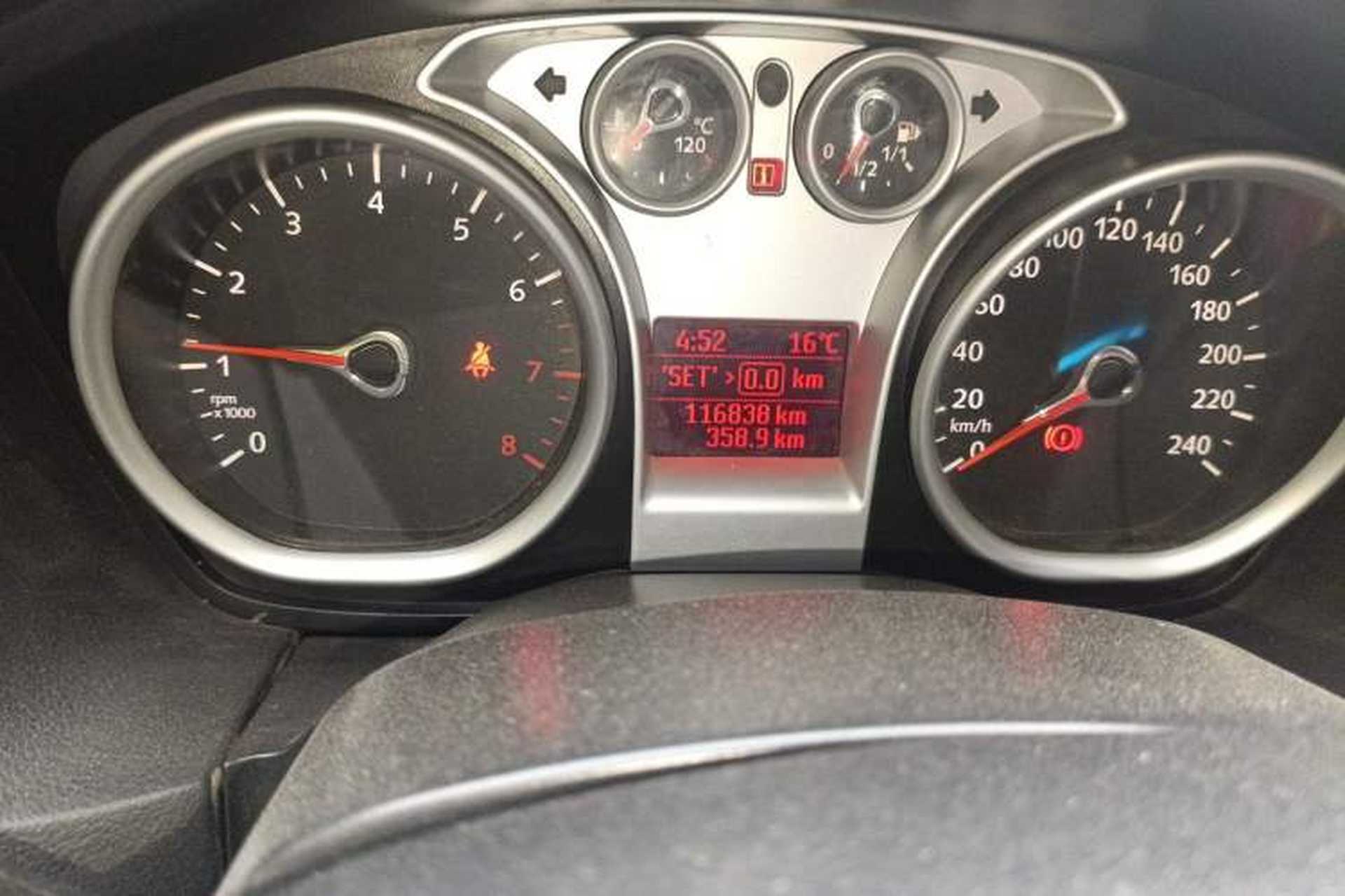 Used Ford Focus 2013 Hatchback Classic 1.8L Manual Base Model Odometer Close Up