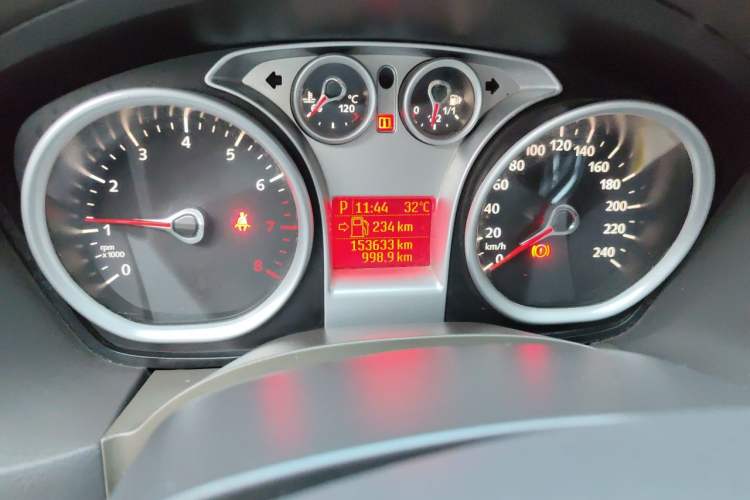 Used Ford Focus 2013 Hatchback Classic 1.8L Automatic Fashion Edition Odometer Close Up