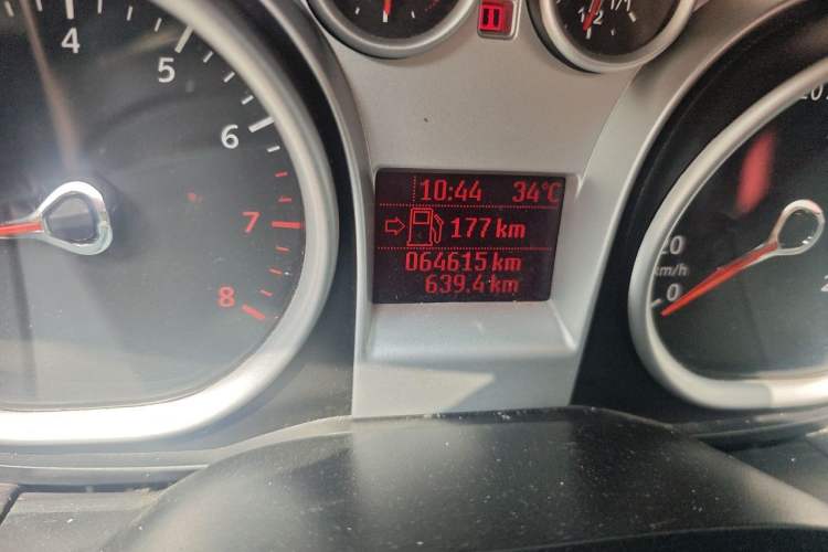 Used Ford Focus 2013 Hatchback Classic 1.8L Automatic Millionth Anniversary Edition Odometer Close Up