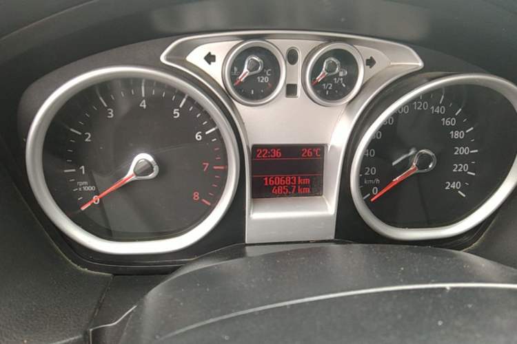 Used Ford Focus 2013 Hatchback Classic 1.8L Manual Base Model Odometer Close Up