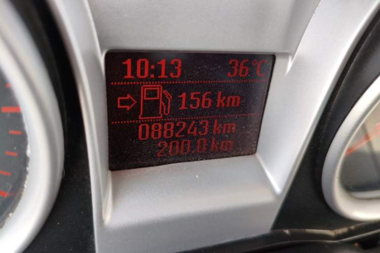 Used Ford Focus 2013 Hatchback Classic 1.8L Manual Base Model Odometer Close Up