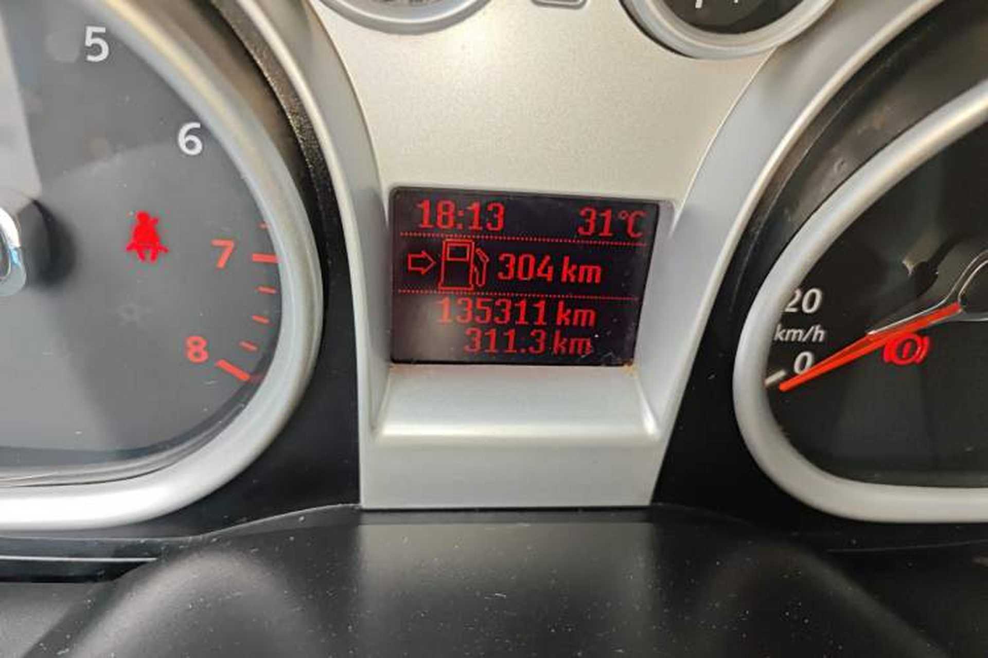 Used Ford Focus 2013 Hatchback Classic 1.8L Manual Base Model Odometer Close Up