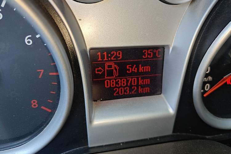 Used Ford Focus 2013 Sedan Classic 1.8L Manual Fashion Edition Odometer Close Up