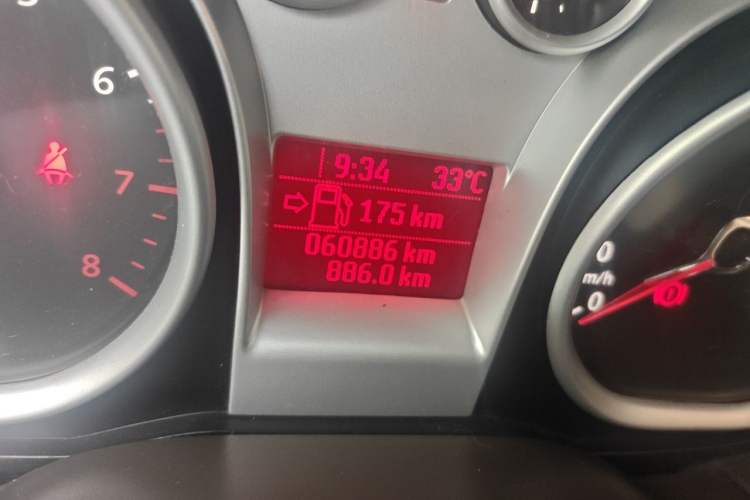 Used Ford Focus 2013 Hatchback Classic 1.8L Automatic Fashion Edition Odometer Close Up