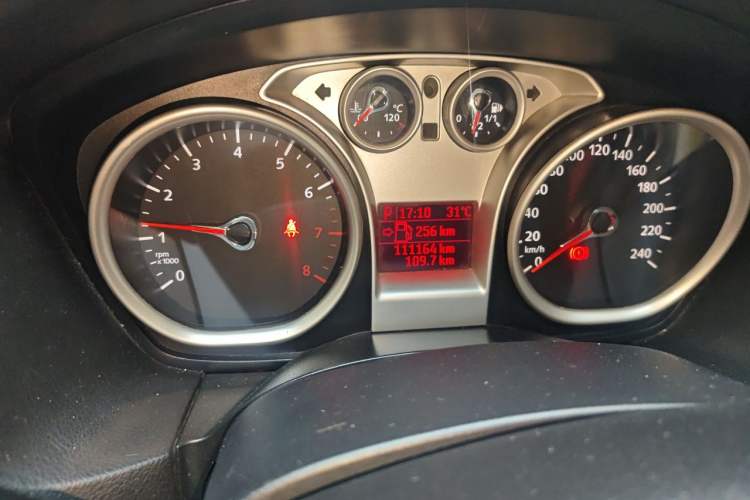 Used Ford Focus 2013 Hatchback Classic 1.8L Automatic Millionth Anniversary Edition Odometer Close Up